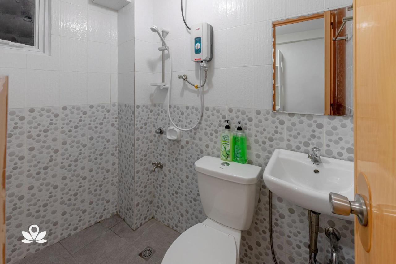 Happy Grey Hotel Виган Экстерьер фото